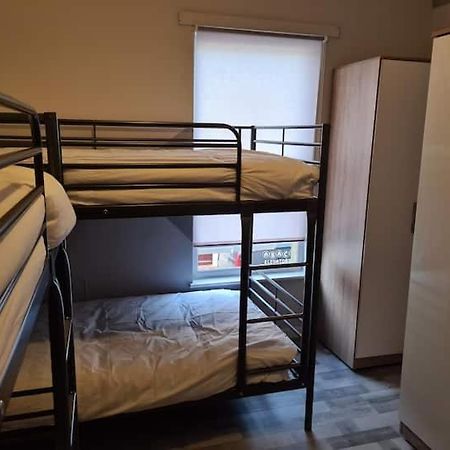 Next To Liverpool Stadium Apartment Bagian luar foto