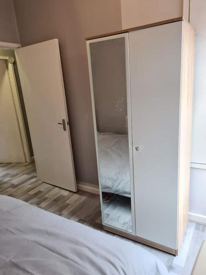 Next To Liverpool Stadium Apartment Bagian luar foto