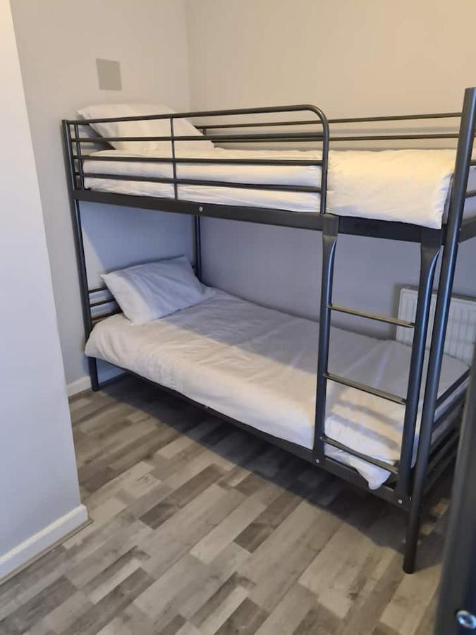 Next To Liverpool Stadium Apartment Bagian luar foto
