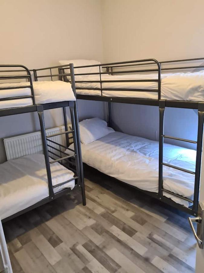 Next To Liverpool Stadium Apartment Bagian luar foto